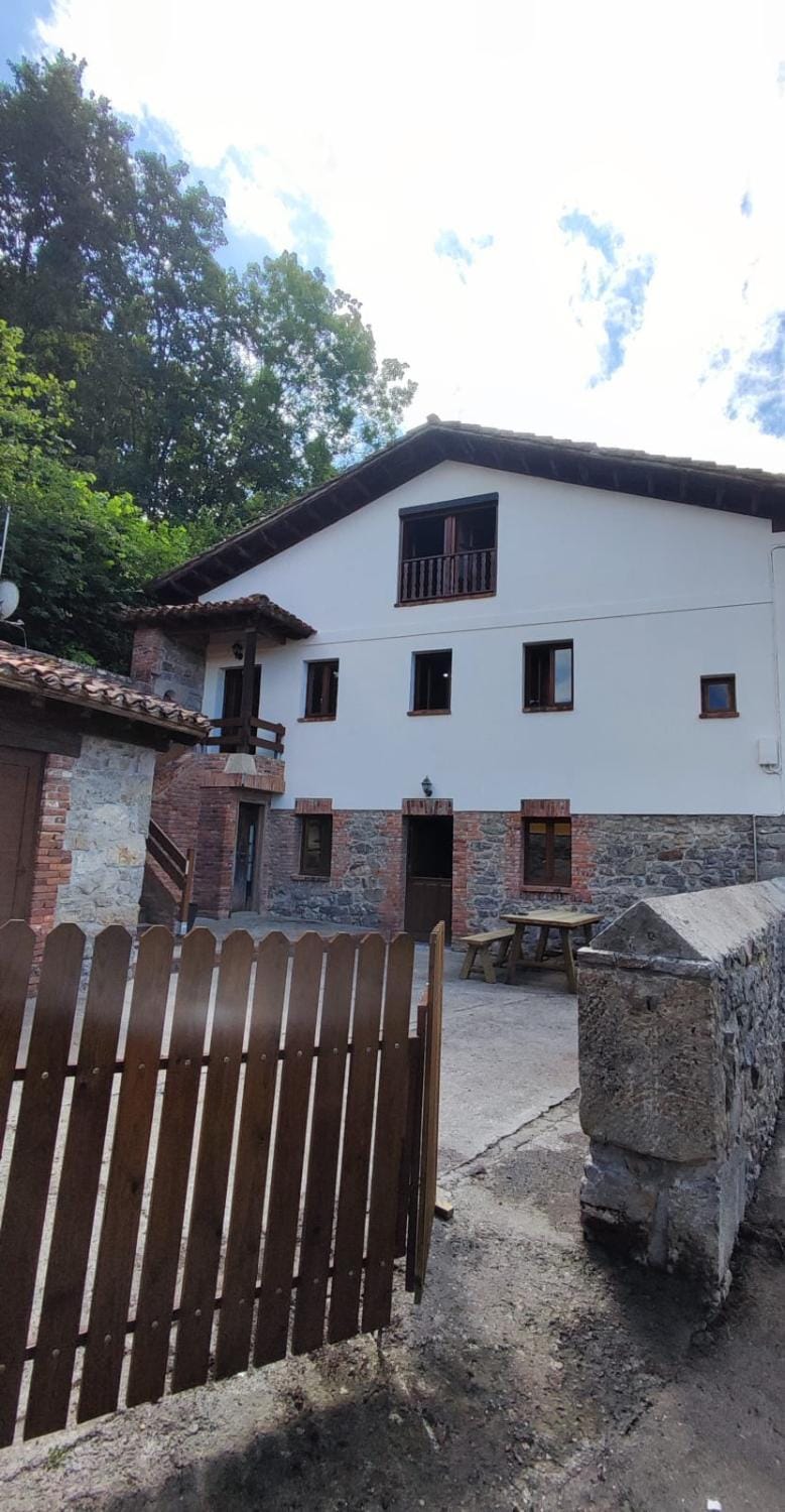Apartamentos La Soleyera Apartment in Asturias