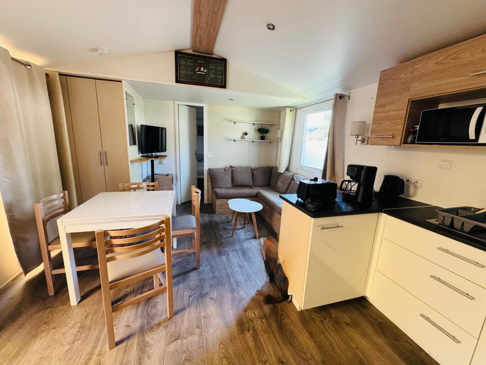 Bienvenue chez Jean Campground/ 
RV Resort in Condrieu