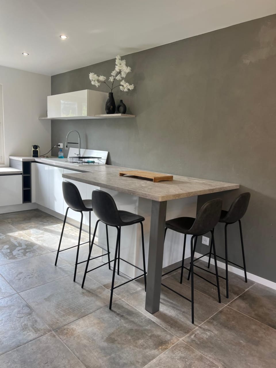 Kitchen or kitchenette, Dining area, Communal kitchen, Meals, stove, stove, kitchen, kitchen