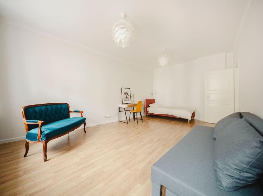 Family apartment, free parking Apartment in Riga
