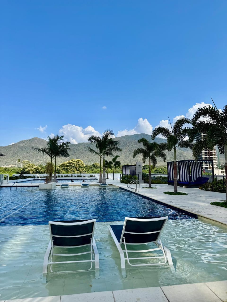 Natural landscape, Mountain view, Swimming pool, sunbed