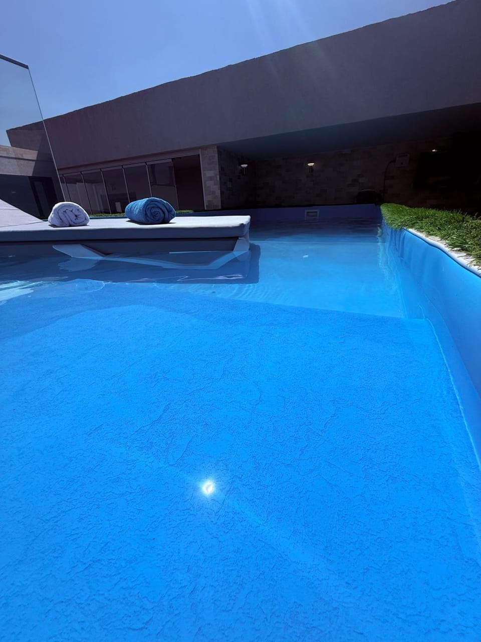 Jas Pipera Studio & Private Pool Apartment in Bucharest