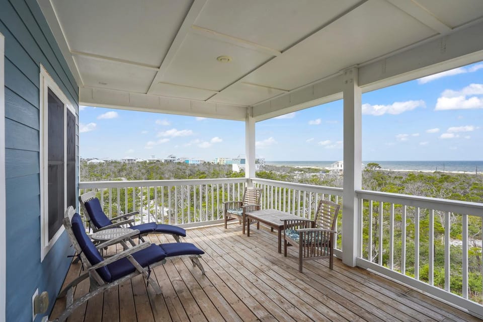 The Blue Pearl by Coastline Vacation Rentals House in Florida
