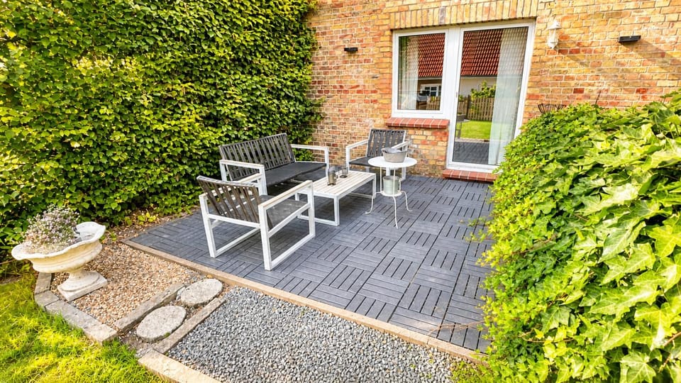 Garden, Garden, Balcony/Terrace