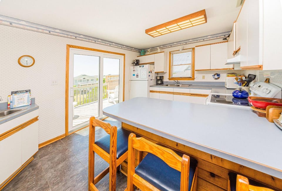 De-Duck-Tible - Duck, Carolina Dunes, Ocean and Sound Views, 300 Yds to Beach, Flex Stays House in Duck