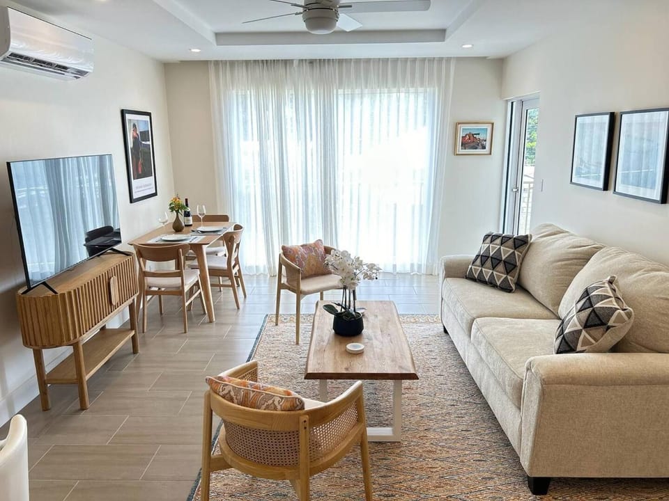 Coral Beach 204 - by ZenBreak Apartment in Barbados