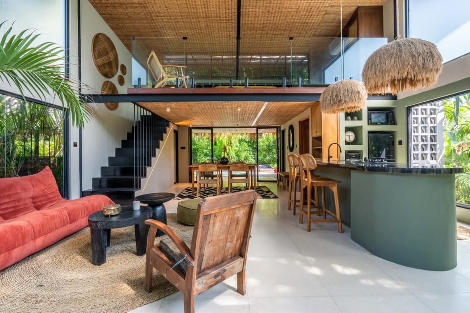 Living room, Dining area