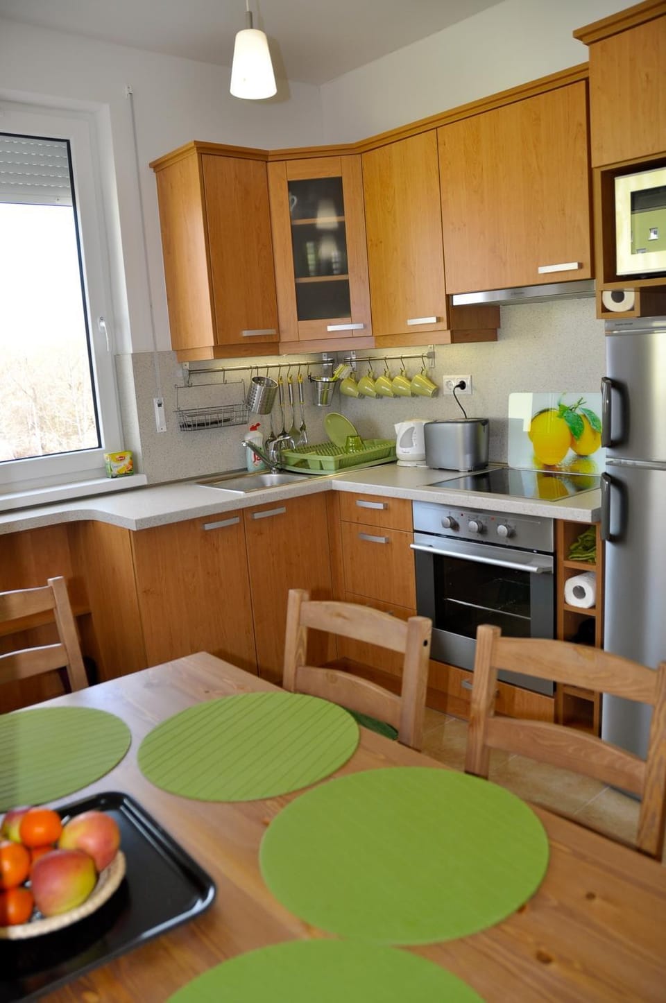 Kitchen or kitchenette, Dining area, Lake view