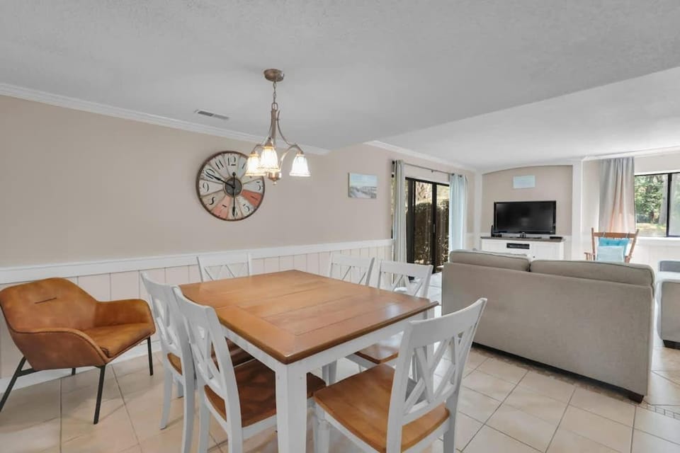 430 Plantation Club 2BR Villa Near Beach & Golf House in Hilton Head Island