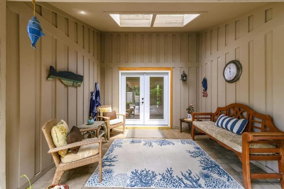 54 Folly Field Rd - Amazing Beach Home with Pool House in Hilton Head Island
