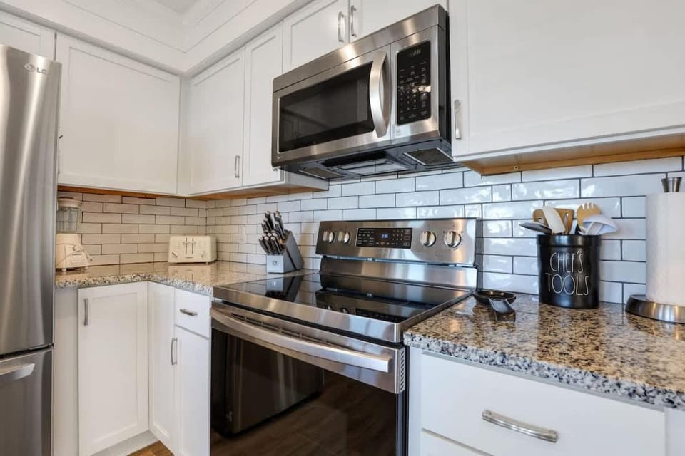 Admiral's Row 109 - Stunning 2BR, 2BA Ocean Views House in Hilton Head Island
