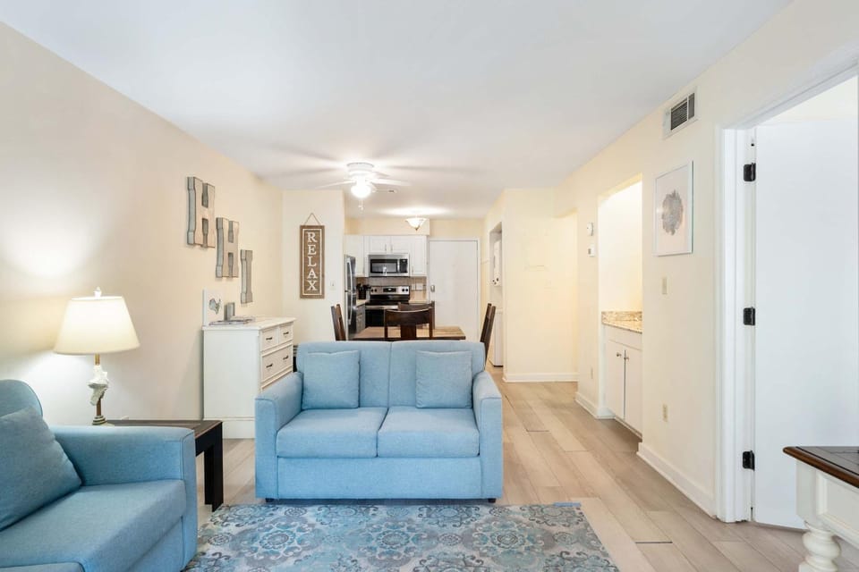 Fiddler's Cove 11E - Updated Folly Field Villa House in Hilton Head Island