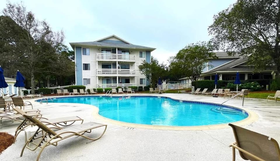 Fiddler's Cove 16-F Beach, Pools, & Hot Tub! House in Hilton Head Island