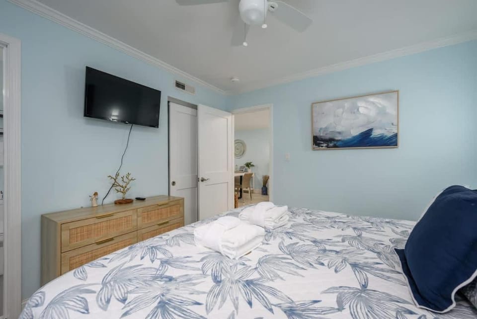Fiddler's Cove 16-F Beach, Pools, & Hot Tub! House in Hilton Head Island
