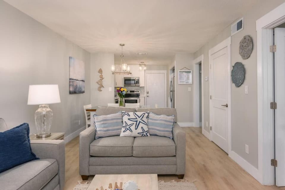 Fiddler's Cove 20I - Coastal Top Floor Villa House in Hilton Head Island