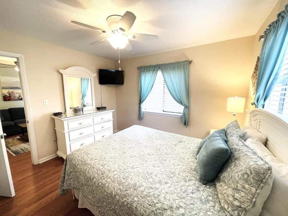Fiddler's Cove 6H - Awesome Beach Villa House in Hilton Head Island