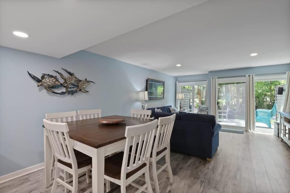 The Greens 169 - Golf Views & Beautifully Updated House in Hilton Head Island