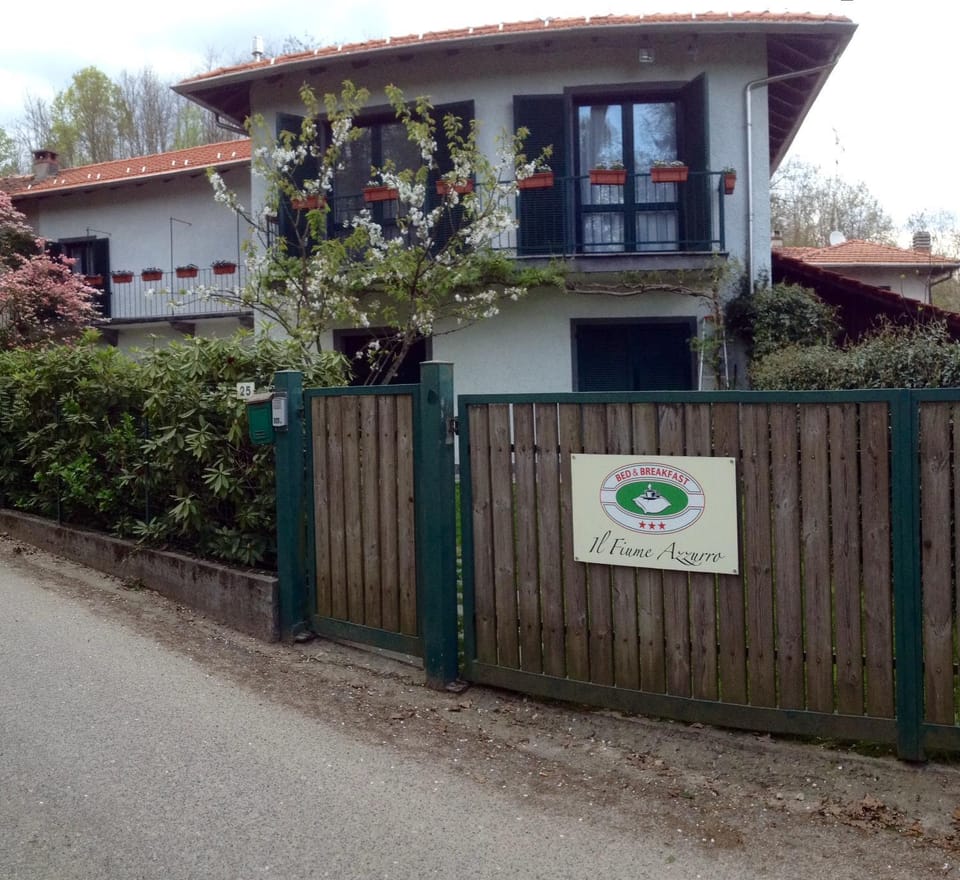 Property building, Street view