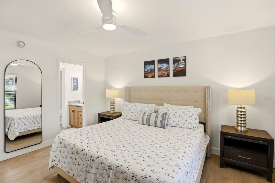 Bed, Bedroom