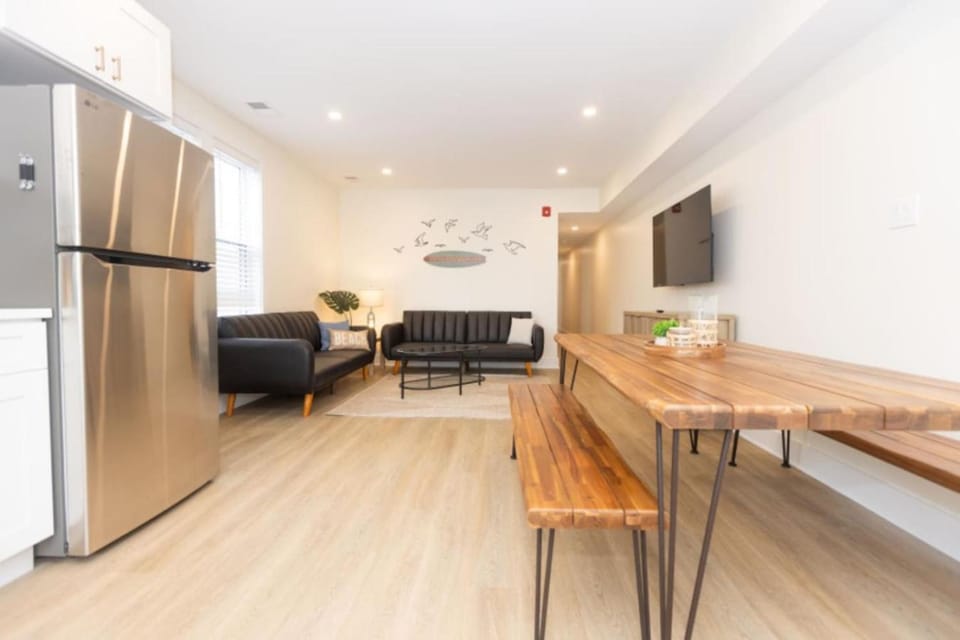 Amazing all new 1fl condo Steps to The Beach Apartment in Wildwood