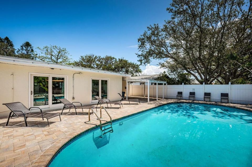 Patio, Swimming pool