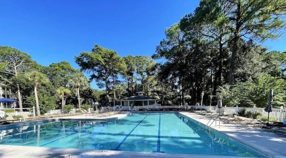 Fiddler's Cove 25F - Top Floor Corner Villa House in Hilton Head Island