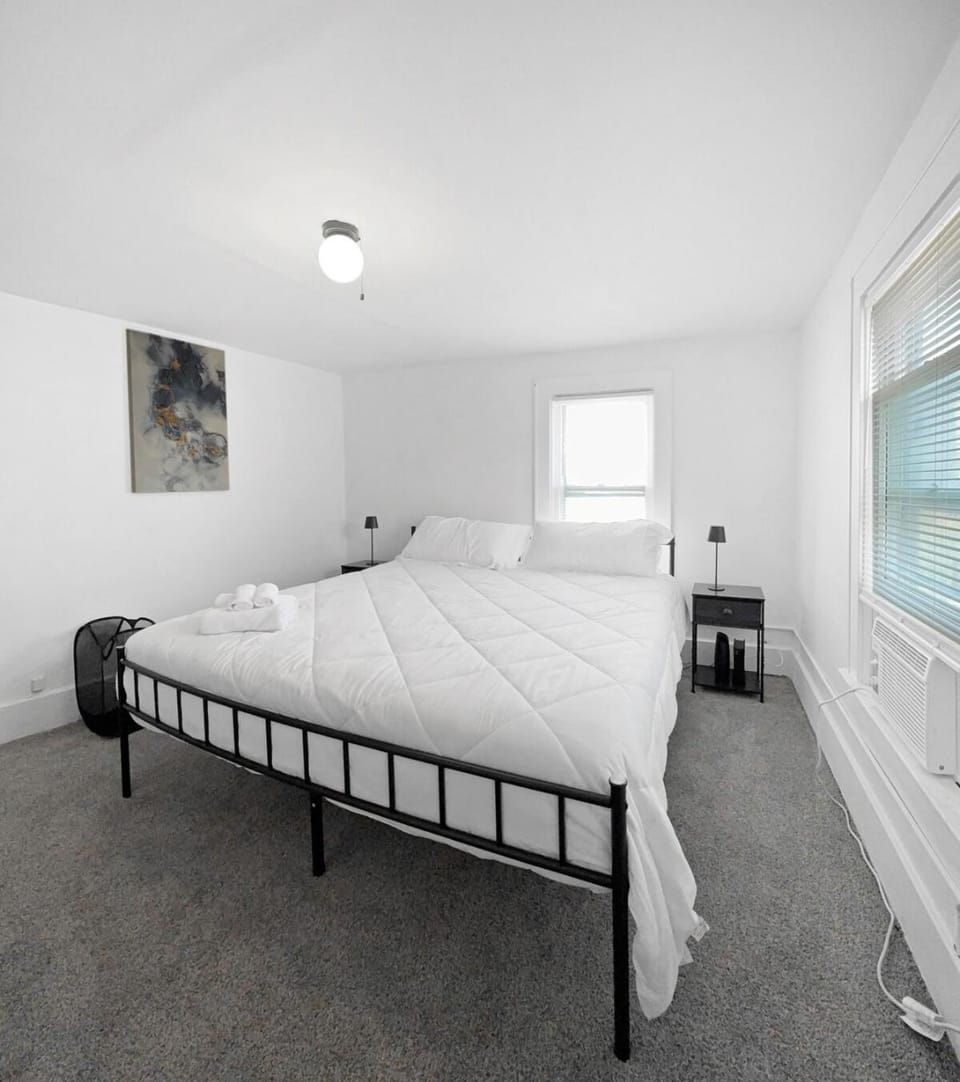 Upstate Haven 3BR Near Uof R and Airport 1 and half BA House in Brighton