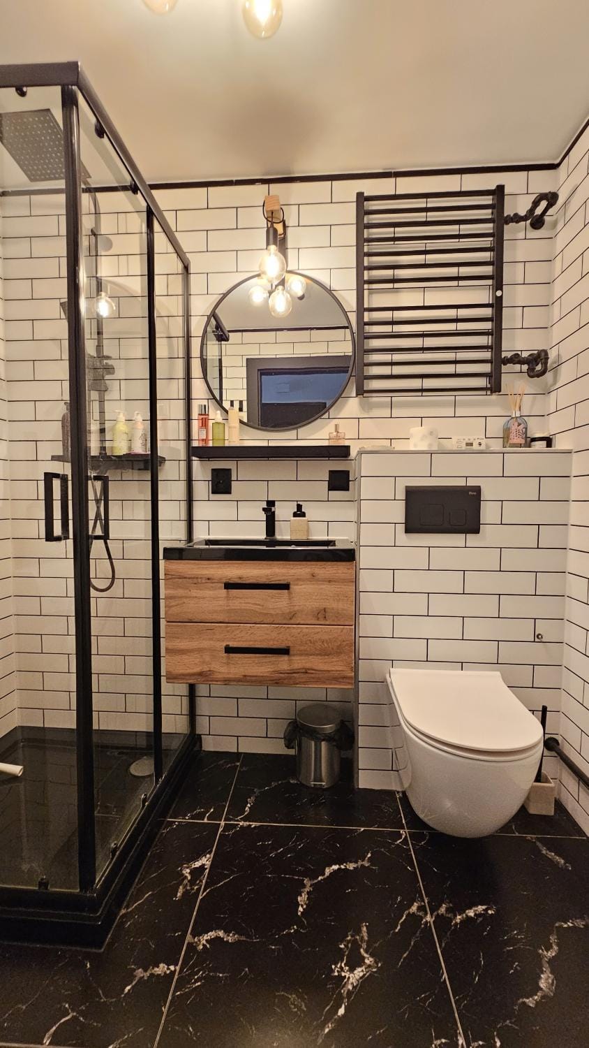 Shower, Toilet, Bathroom