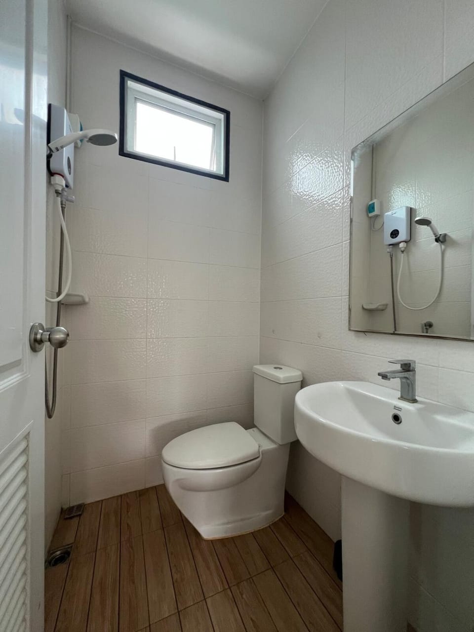 Above Heaven - 4BR for 12 Pax near MRT Ratchadapisek Apartment in Bangkok