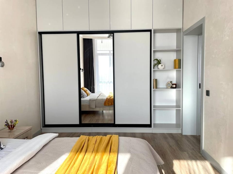Terracota Уютные Апартаменты 1 Минута от Станции Метро Apartment in Almaty