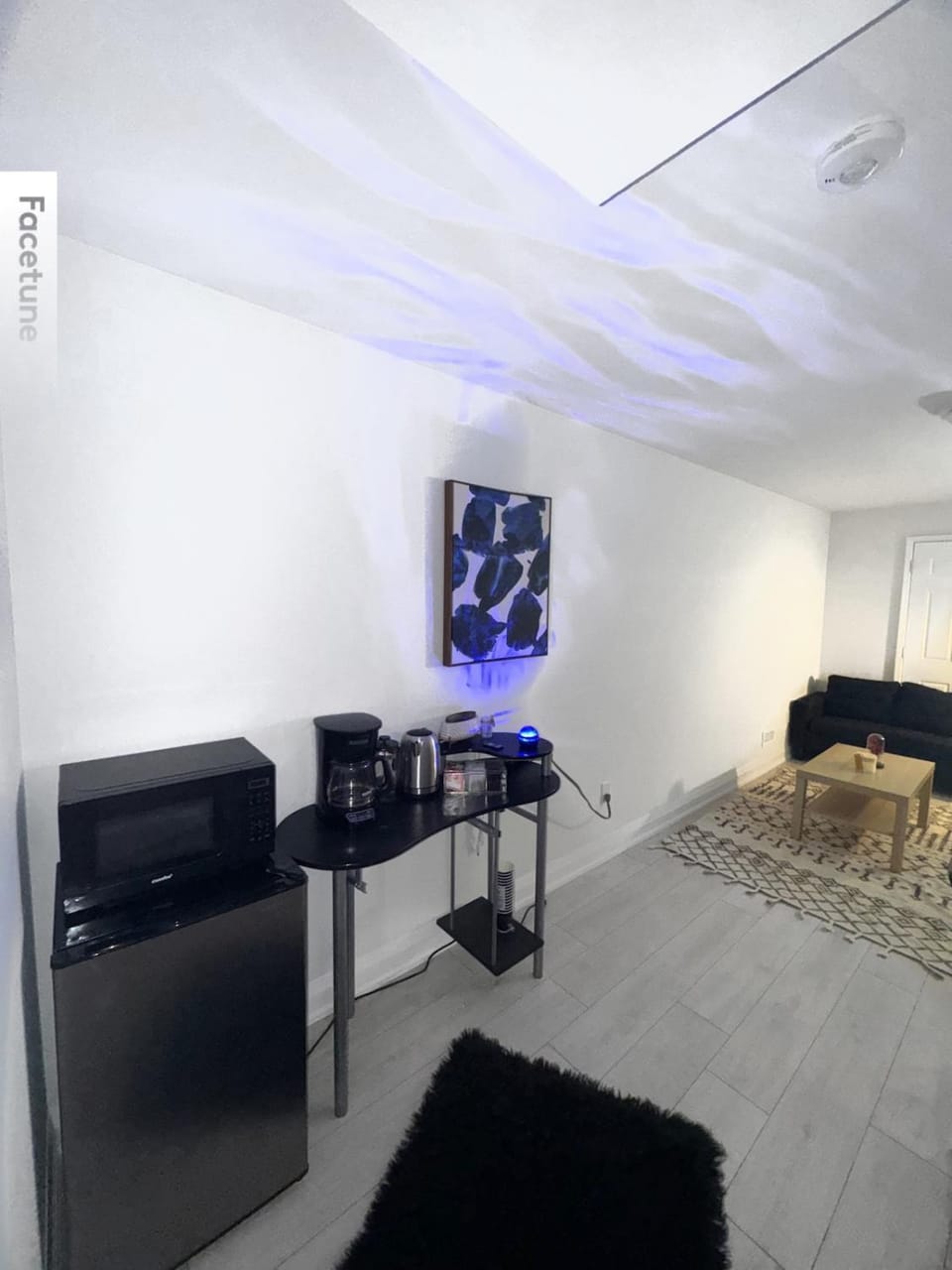 Entire unit seprate entrance Apartment in Richmond Hill