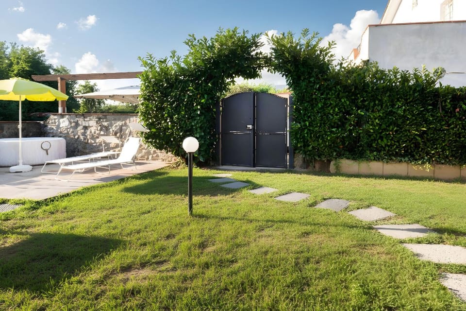 Garden, Garden view