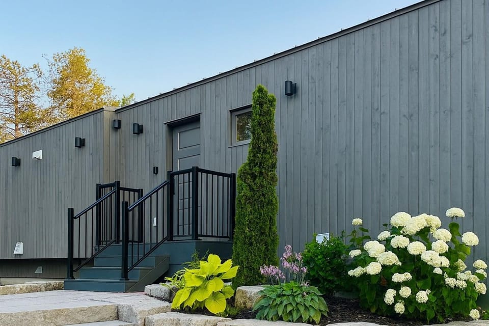 Property building, Day