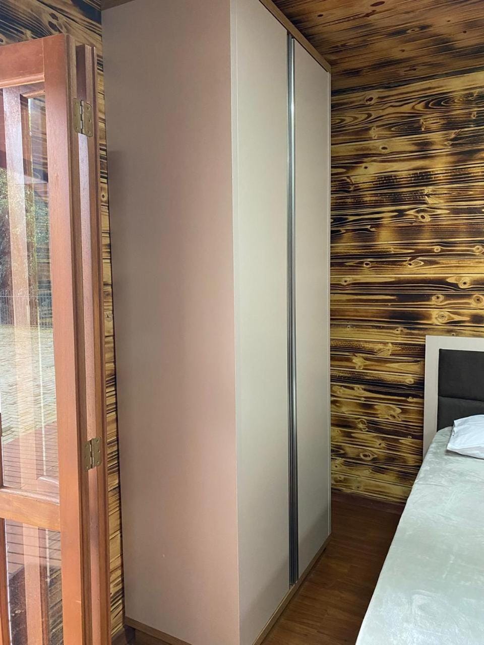 Bedroom, wardrobe