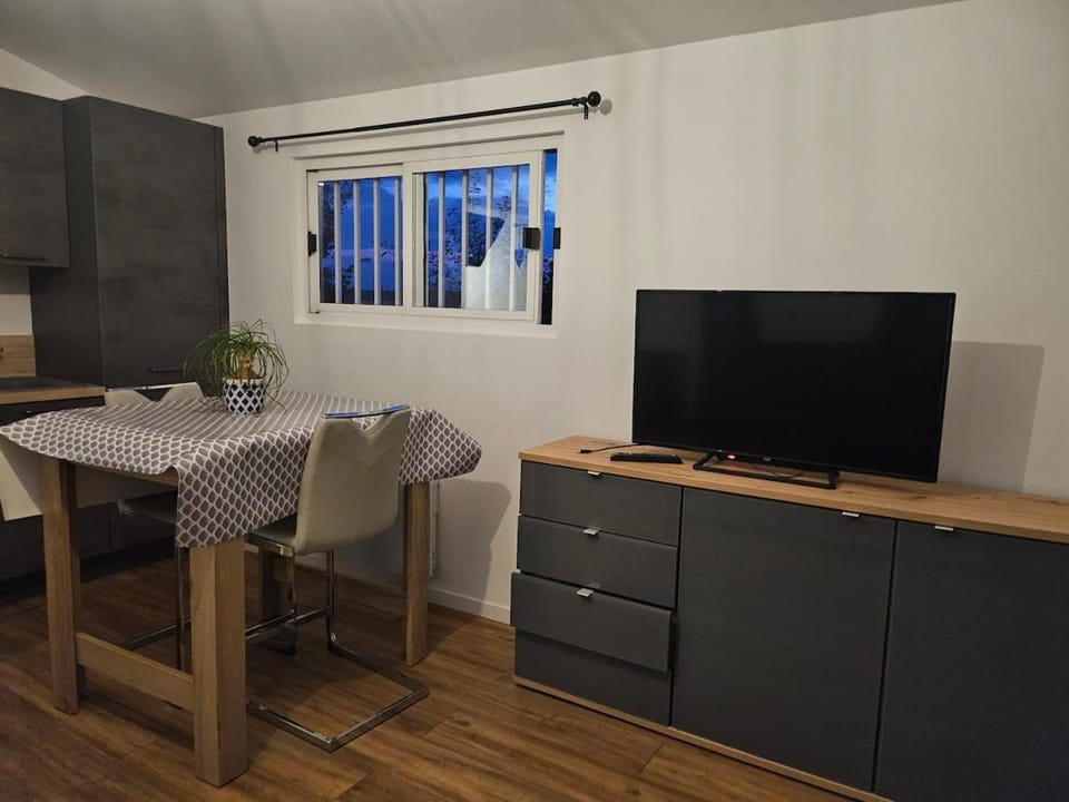 logement cocooning Apartment in Nouvelle-Aquitaine