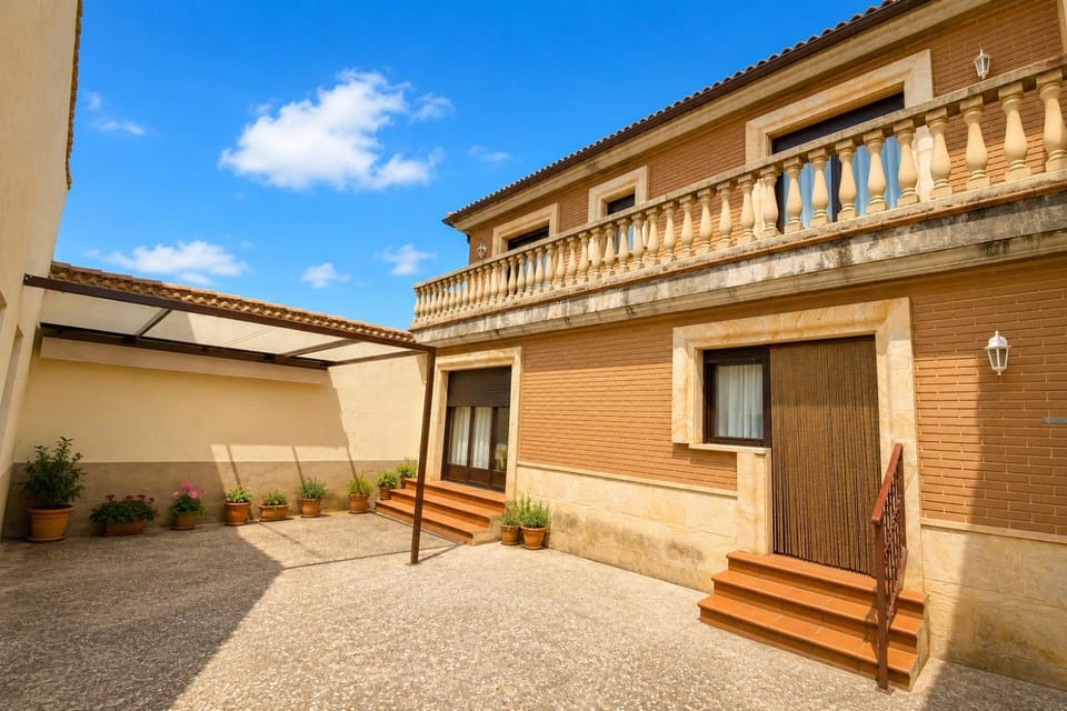 Inner courtyard view