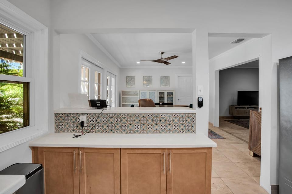 TV and multimedia, Kitchen or kitchenette, kitchen