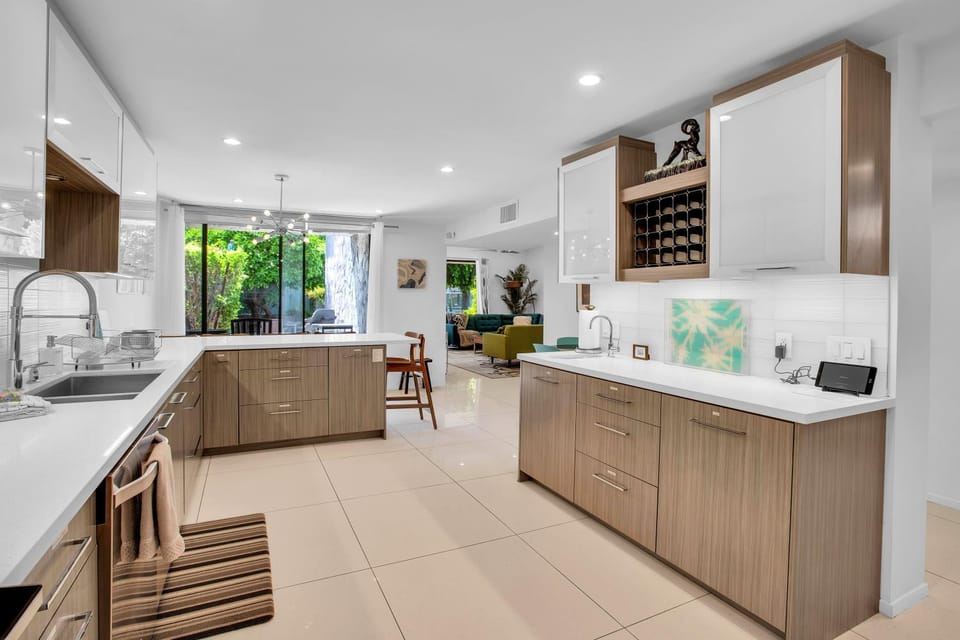 Coffee/tea facilities, Kitchen or kitchenette