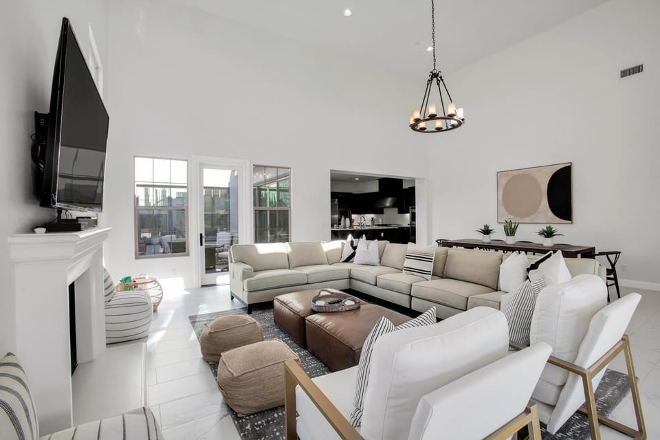 TV and multimedia, Living room, Seating area