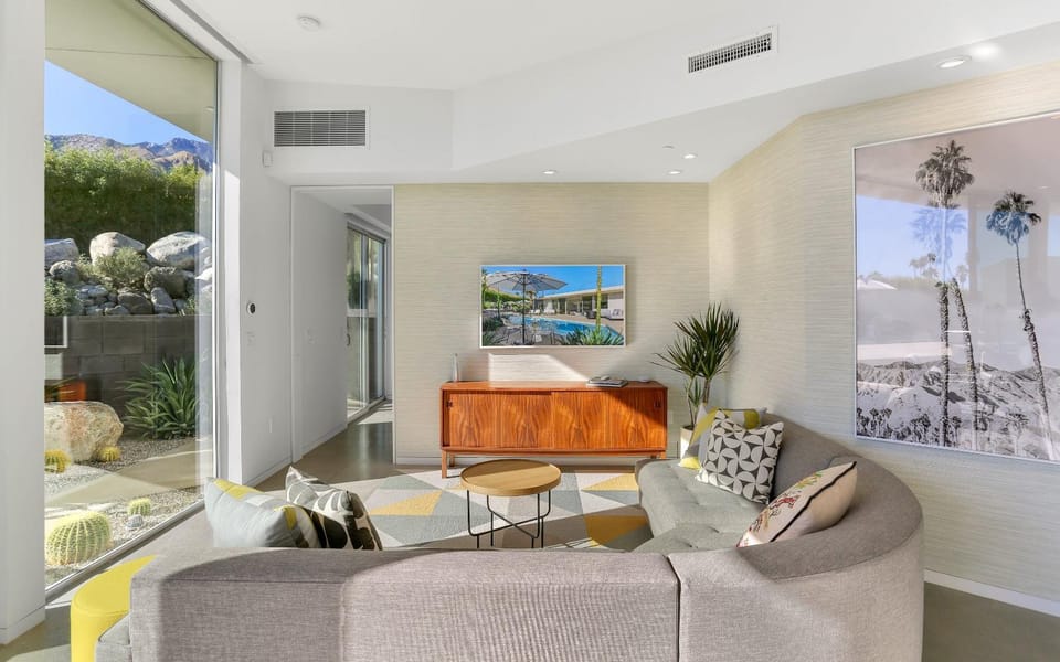 Living room, Seating area
