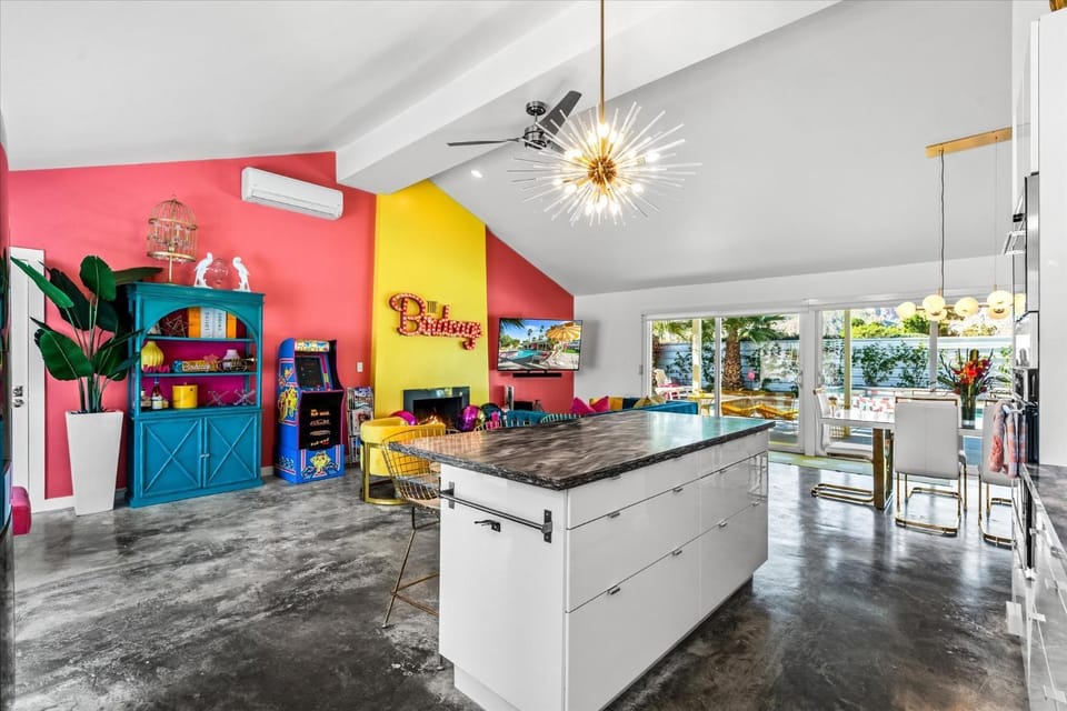 Kitchen or kitchenette, kitchen