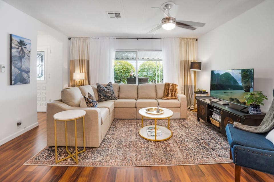 TV and multimedia, Living room, Other, Seating area