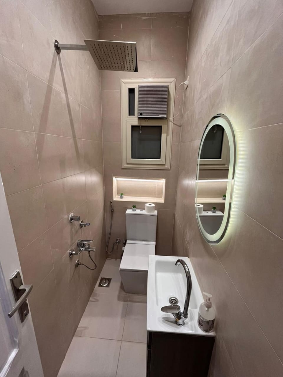 Zamalek high ceiling 2BR Apartment in Cairo