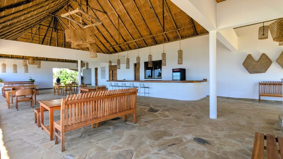 Restaurant/places to eat, Dining area