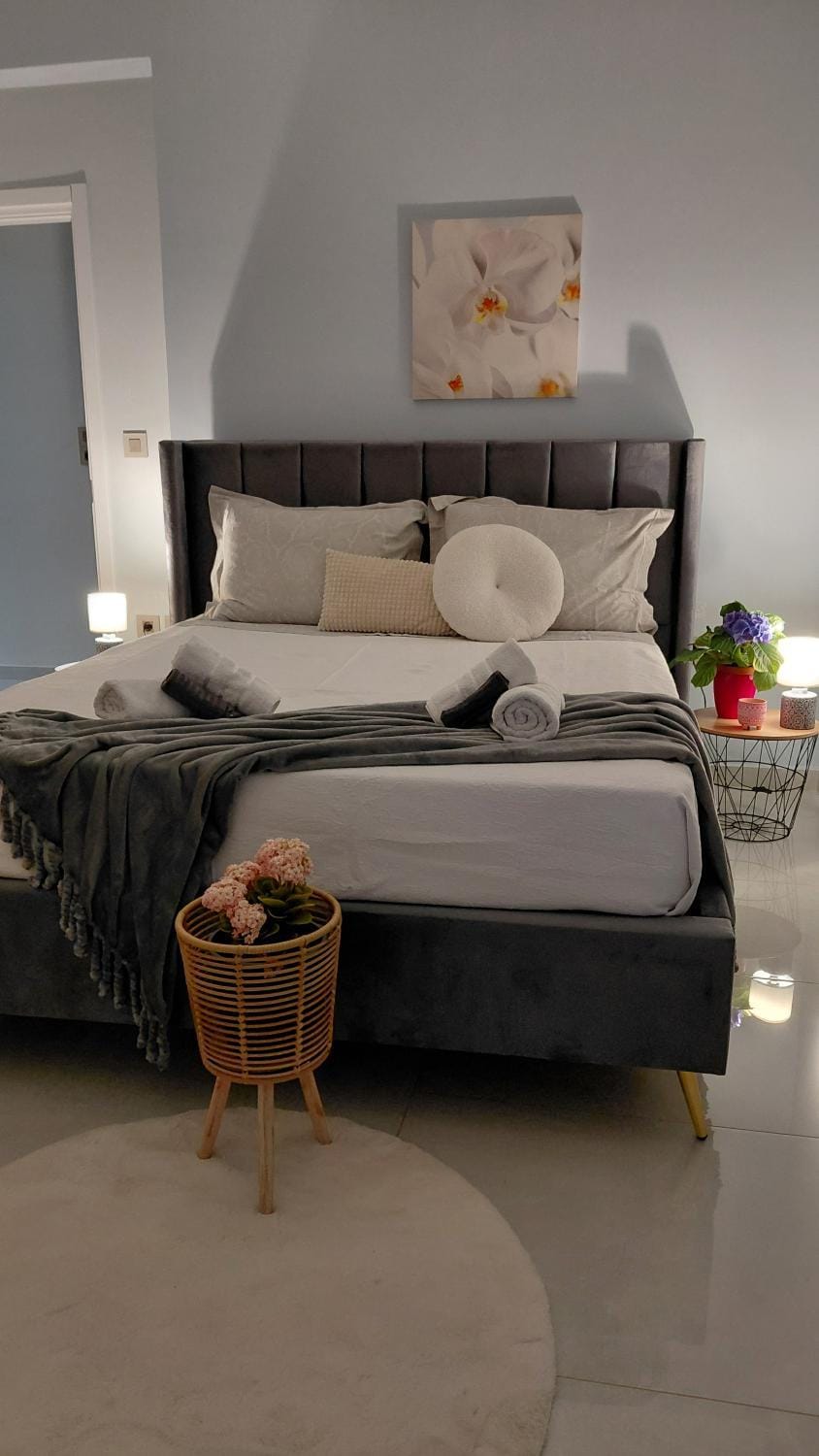 Bed, Bedroom