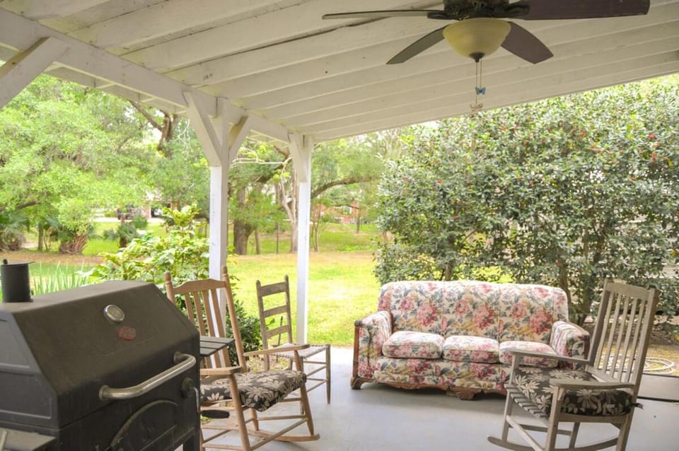 Patio, Garden view