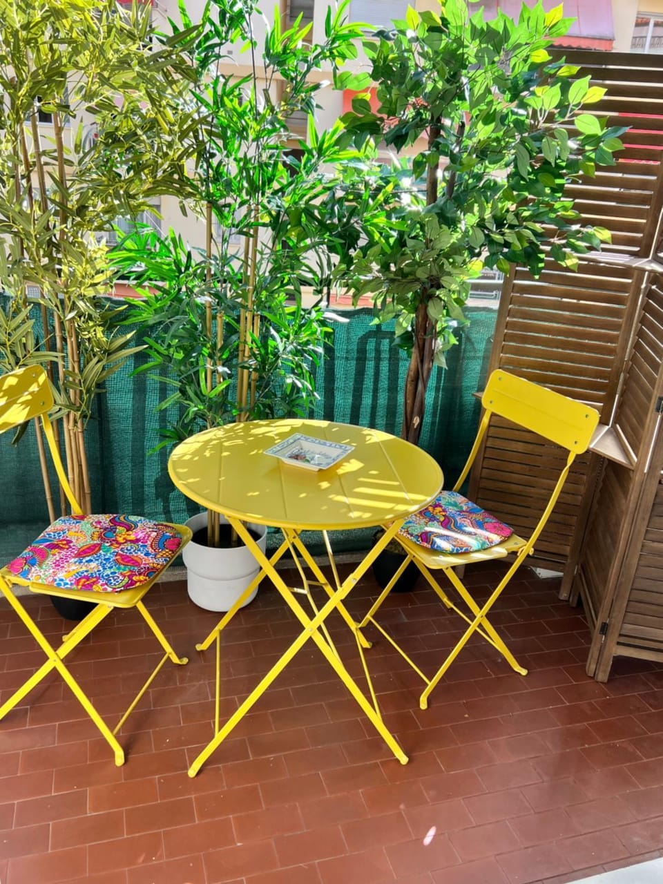 Bel appartement spacieux avec joli balcon arboré, calme, bien situé, centre ville Apartment in Nice