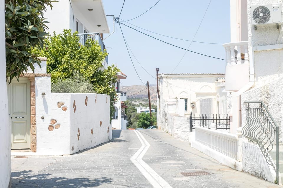 Neighbourhood, Street view
