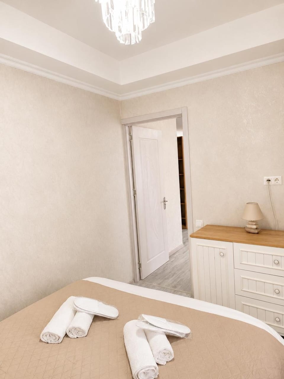 Bed, Photo of the whole room, Bedroom, towels, wardrobe