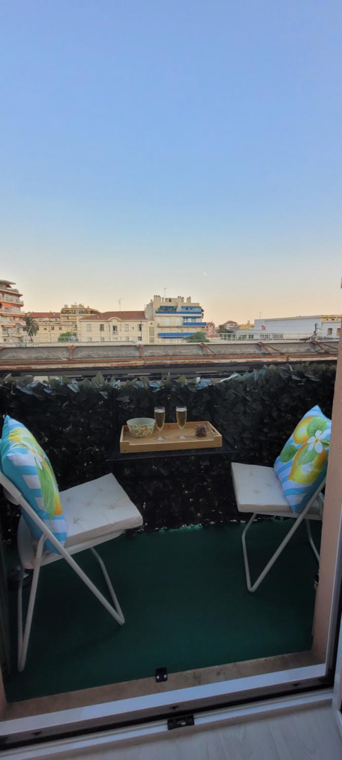 Natural landscape, View (from property/room), Balcony/Terrace